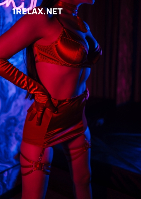 Девушка массажистка Лея, салон Адам и Ева delux фото №1 Девушка массажистка Лея, салон Адам и Ева delux фото №1