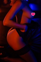 Девушка массажистка Элина, салон Ласка фото №2 Девушка массажистка Элина, салон Ласка фото №2